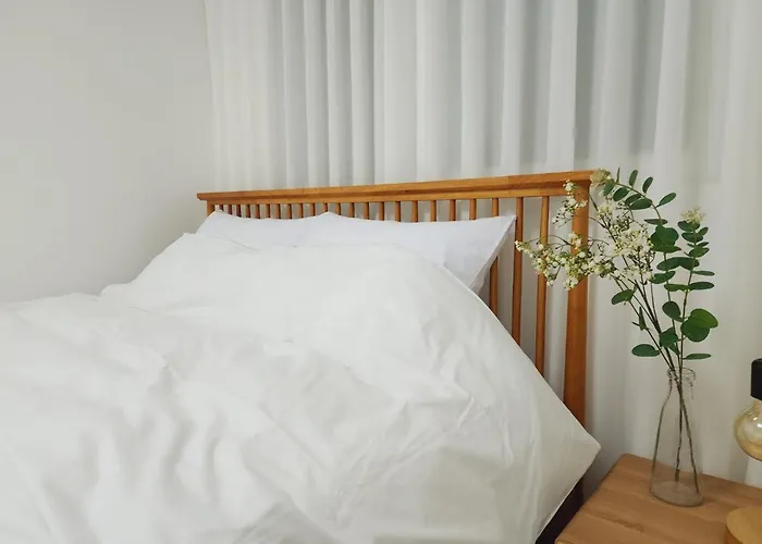 아파트 Grand Open Hongdae Houes 4bdr 2bth